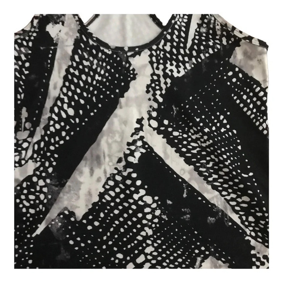 Lululemon Black/White Abstract Printed Tank  Sz: Est. 2 - Picture 4 of 6